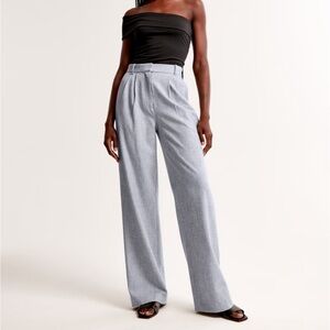 Abercrombie & Fitch Gray Women's Trousers